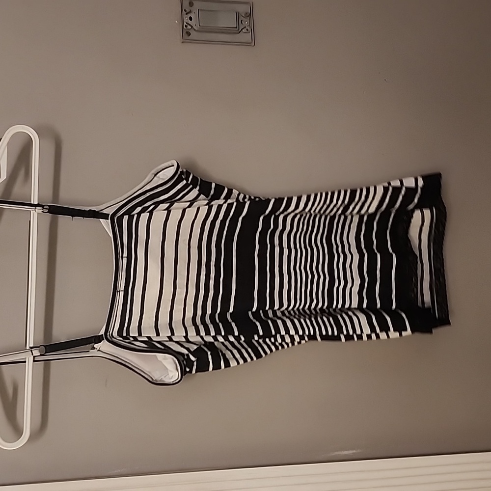 Tank top - Picture 3 of 3